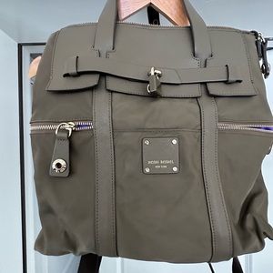 RARE Henri Bendel jetsetter convertible bag/backpack